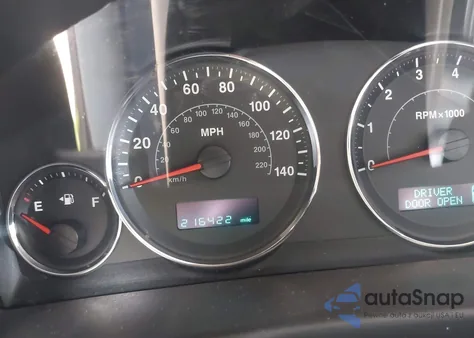 2006 Jeep Commander из США, поврежденный, VIN 1J8HH48K16C280696